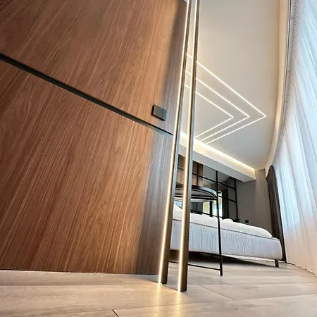 Daire Boudoir Tower - 15th Floor Kaloşvar