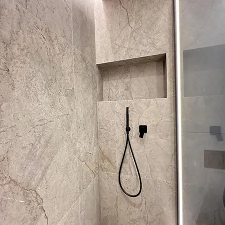 Boudoir Tower - 15th Floor Daire Kaloşvar