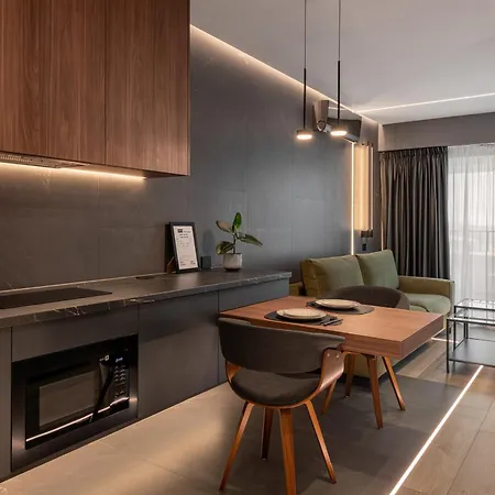 Boudoir Tower - 15th Floor