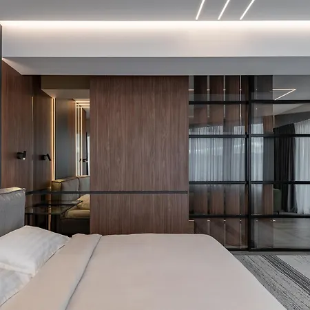 Boudoir Tower - 15th Floor Kaloşvar