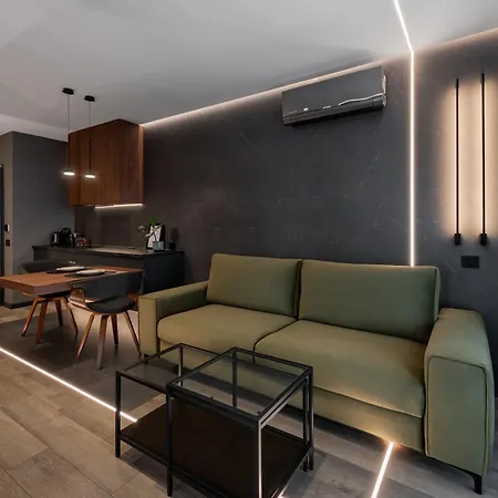 Boudoir Tower - 15th Floor