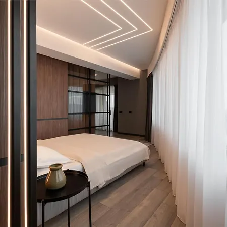 Апартаменти Boudoir Tower - 15th Floor