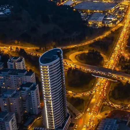 Boudoir Tower - 15th Floor *