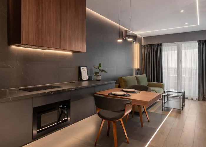 Boudoir Tower - 15th Floor