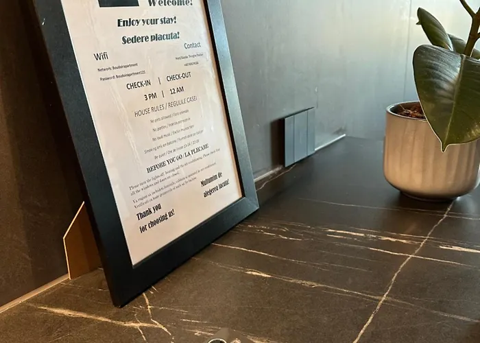 Boudoir Tower - 15th Floor *