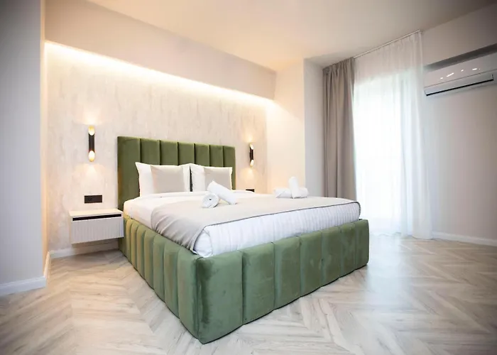 Boudoir Tower - 15th Floor